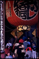 Huge lantern at the entrance of the Senso-ji temple, Asakusa. Tokyo, Japan (color)