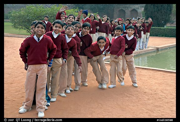 Group of schoolchildren, Humayun's tomb. New Delhi, India
