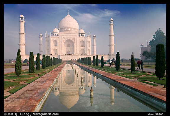 Taj Mahal and reflection, morning. Agra, Uttar Pradesh, India