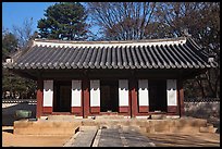 Jaegung, Jongmyo shrine. Seoul, South Korea (color)