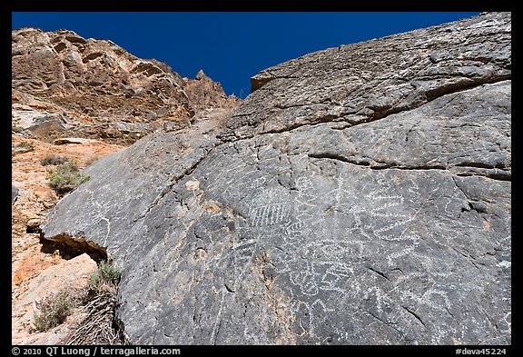 Petroglyphs, Klare Spring, Titus Canyon. Death Valley National Park, California, USA.