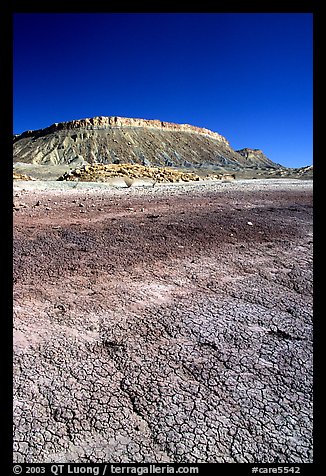 Bentonite Badlands and cliffs, Nottom Bullfrog Road. Capitol Reef National Park, Utah, USA.