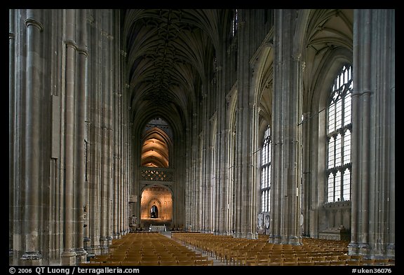 Nave, built in the Perpendicular style, Canterbury Cathedral. Canterbury,  Kent, England, United Kingdom