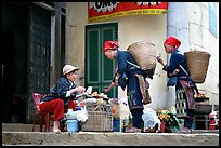 Dzao women shopping. Sapa, Vietnam (color)
