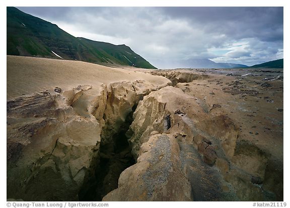 Valley of Ten Thousand Smokes, Katmai National Park, Alaska.  ()