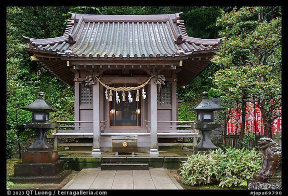 Yasaka Shrine. Enoshima Island, Japan (color)