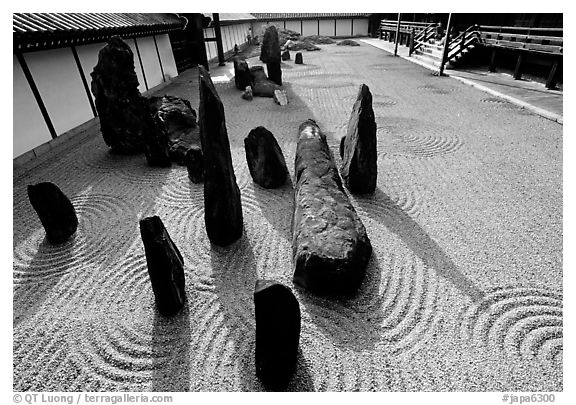 Classic rock and raked gravel Zen garden, Tofuju-ji Temple. Kyoto, Japan (black and white)