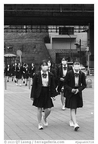 Schoolgirls in uniform, Yokohama. Japan (black and white)