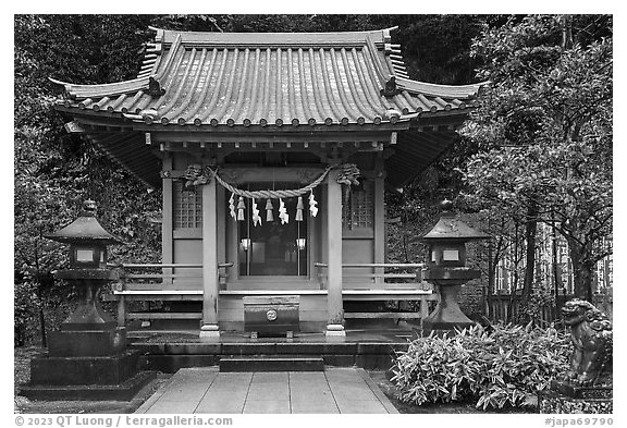 Yasaka Shrine. Enoshima Island, Japan (black and white)