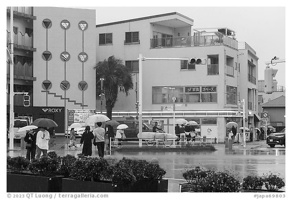 Beachfront street on a rainy day. Fujisawa, Japan (black and white)