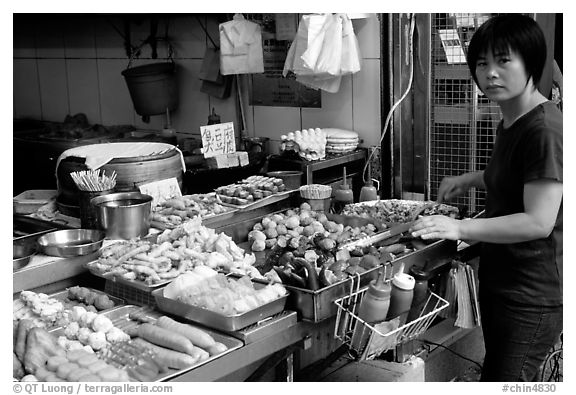 Food stall, Kowloon. Hong-Kong, China (black and white)