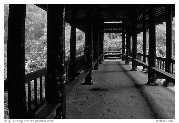 Covered bridge between Qingyin and Hongchunping. Emei Shan, Sichuan, China (black and white)