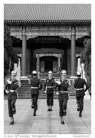 Changing of guards from Republic of China Military, Martyrs Shrine. Taipei, Taiwan (black and white)