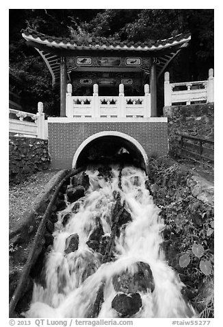 Stream flowing under Changchun Bridge. Taroko National Park, Taiwan (black and white)