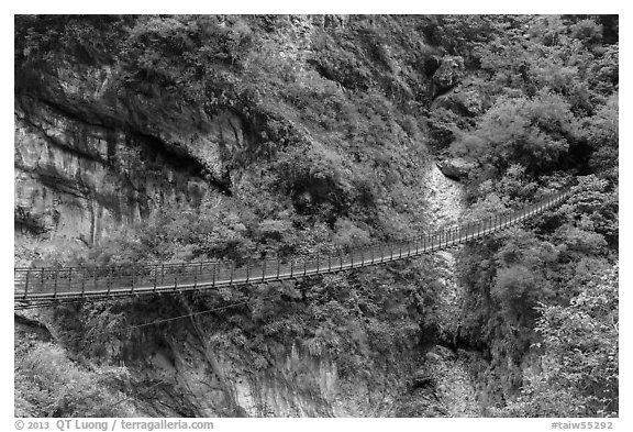 Suspension footbridge, Taroko Gorge. Taroko National Park, Taiwan