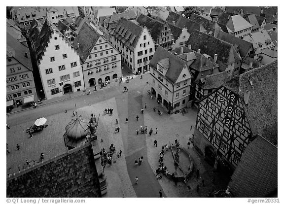 Marktplatz seen from the Rathaus tower. Germany (black and white)