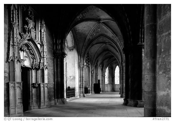 Outer  aisle,  the Saint-Etienne Cathedral. Bourges, Berry, France (black and white)