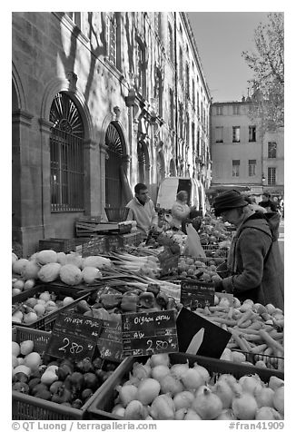 Daily Farmer's market, place Richelme. Aix-en-Provence, France (black and white)