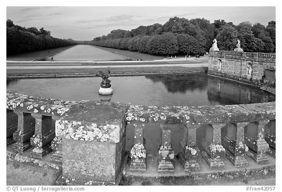 Basin and canal, Chateau de Fontainebleau park. France (black and white)