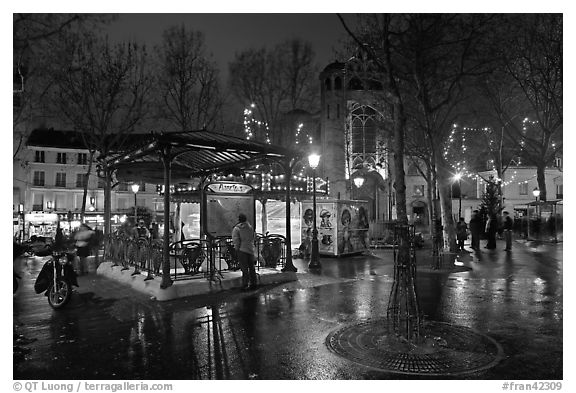 paris black and white rain