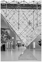 Pyramide inversee (Inverted pyramid) skylight. Paris, France ( black and white)