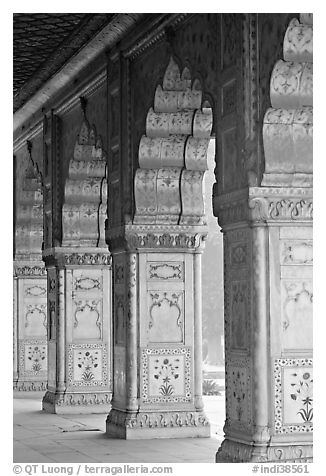 Marble columns,  Royal Baths, Red Fort. New Delhi, India