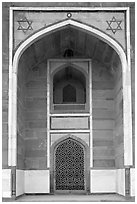 Side alcove, Humayun's tomb. New Delhi, India ( black and white)