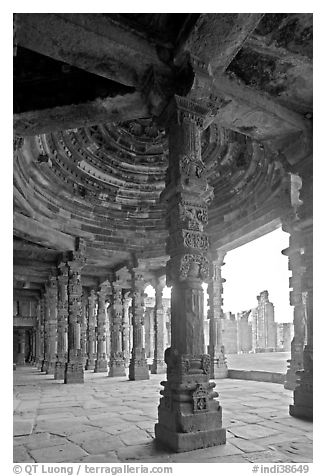 Columns and courtyard, Quwwat-ul-Islam mosque, Qutb complex. New Delhi, India