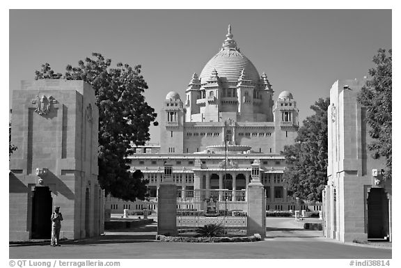 Entrance of Umaid Bhawan Palace. Jodhpur, Rajasthan, India (black and white)