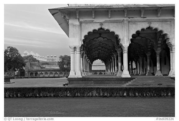 Diwan-i-Am and Moti Masjid in background, Agra Fort. Agra, Uttar Pradesh, India (black and white)