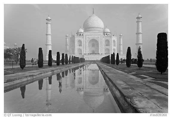 Mughal gardens with watercourse and Taj Mahal. Agra, Uttar Pradesh, India