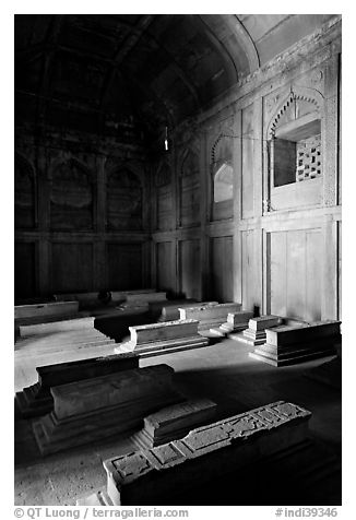 Tombs, including Islam Khan's in the Jama Masjid mosque. Fatehpur Sikri, Uttar Pradesh, India (black and white)