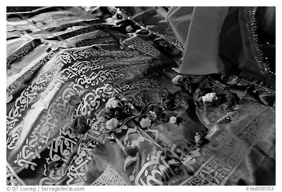 Cloth covering Shaikh Salim Chishti tomb with offered flowers. Fatehpur Sikri, Uttar Pradesh, India