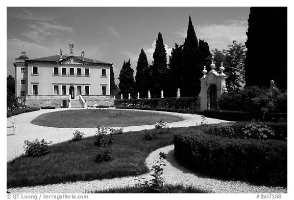 Gardnes and renaissance Villa Valmarana. Veneto, Italy (black and white)