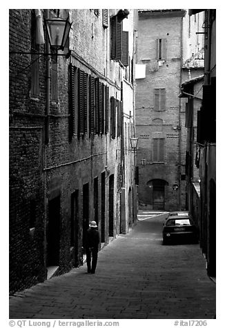 Narrow street. Siena, Tuscany, Italy (black and white)