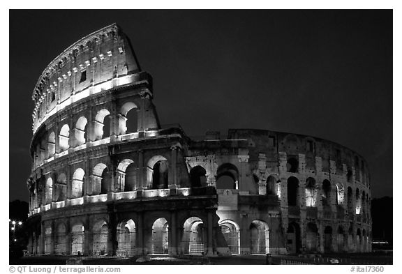 Colosseum, the city greatest amphitheater. Rome, Lazio, Italy (black and white)