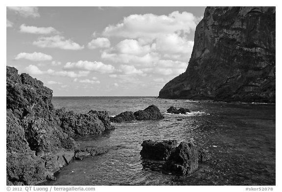 Sea cliffs, Seongsang Ilchulbong. Jeju Island, South Korea (black and white)