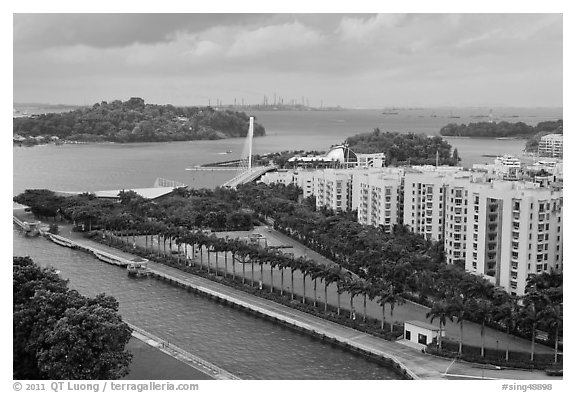 Keppel Bay. Singapore (black and white)