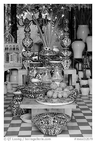 Ceramic pieces for sale in a gallery, Tlaquepaque. Jalisco, Mexico (black and white)