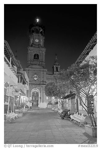 Cathedral seen from Plaza de Armas, Puerto Vallarta, Jalisco. Jalisco, Mexico