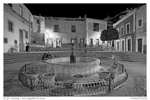 Fountain on Plazuela de los Angeles at night. Guanajuato, Mexico