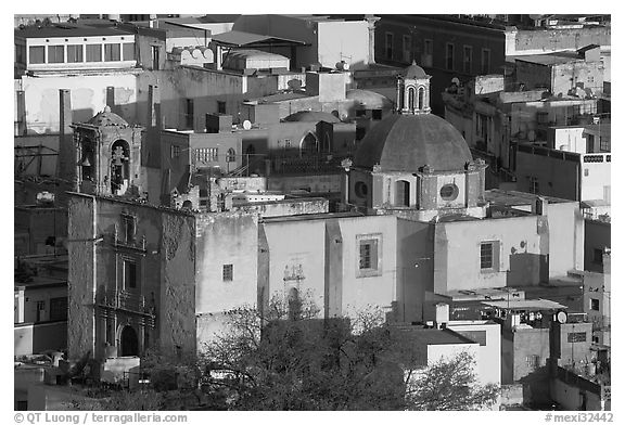 Church San Roque, early morning. Guanajuato, Mexico (black and white)