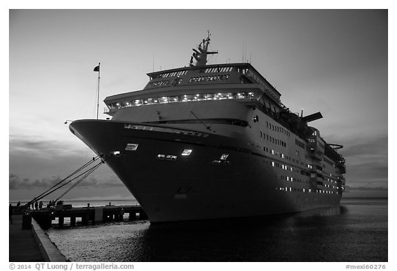 Cruise ship. Cozumel Island, Mexico (black and white)