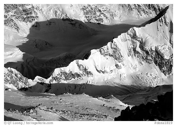 Kahilna peaks seen from 16000ft on Mt McKinley. Denali National Park (black and white)
