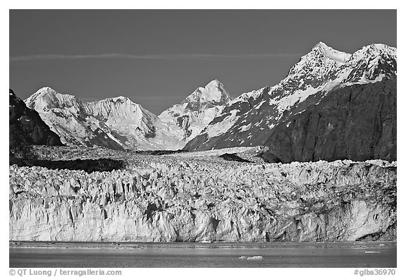 Margerie Glacier and Fairweather range. Glacier Bay National Park (black and white)