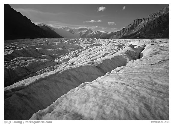 Crevasses and Root Glacier, afternoon. Wrangell-St Elias National Park (black and white)