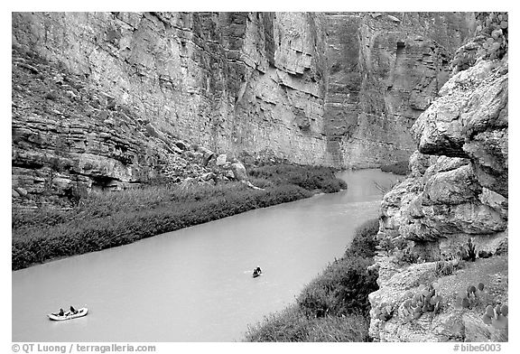 Rafters in Santa Elena Canyon of the Rio Grande. Big Bend National Park (black and white)