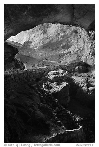 Looking up cave natural entrance. Carlsbad Caverns National Park, New Mexico, USA.