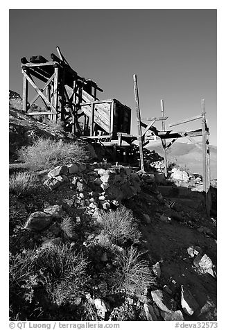 Cashier's mine, afternoon. Death Valley National Park (black and white)