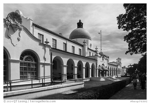 Bathhouse Row with Quapaw Bathhouse. Hot Springs National Park (black and white)